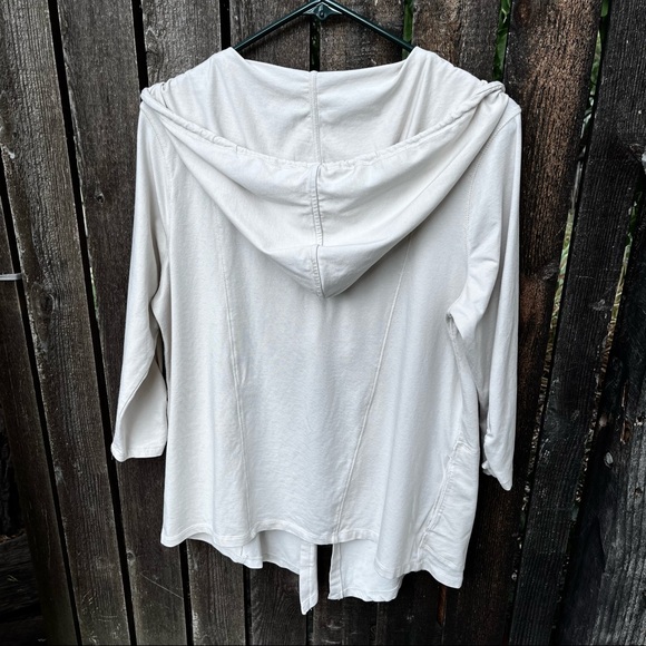 Zenergy By Chico’s Beige Lightweight 3/4 Sleeve Jersey Knit Hooded Cardigan Sz L - Picture 11 of 14